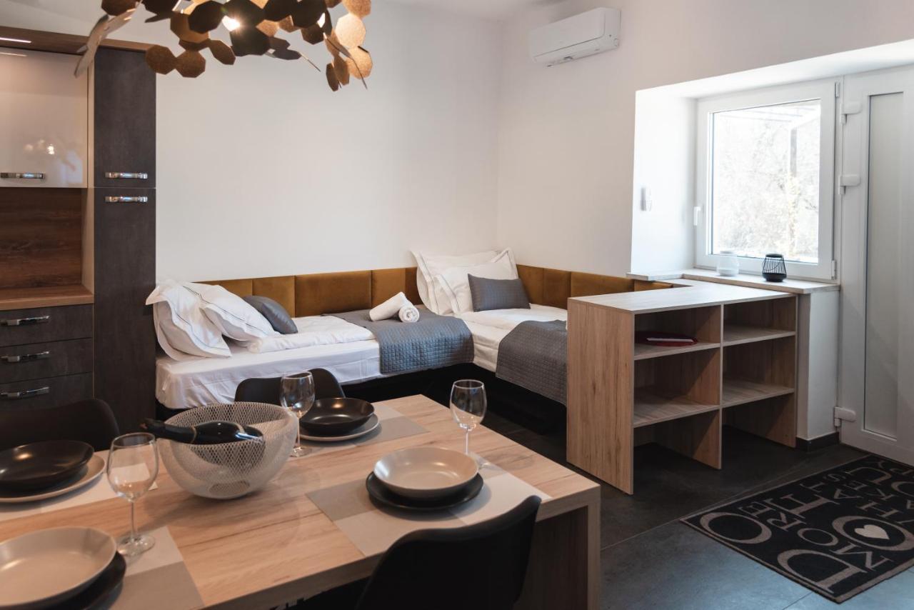 Hisa Kapis With Hot Tube Apartamento Koper Exterior foto