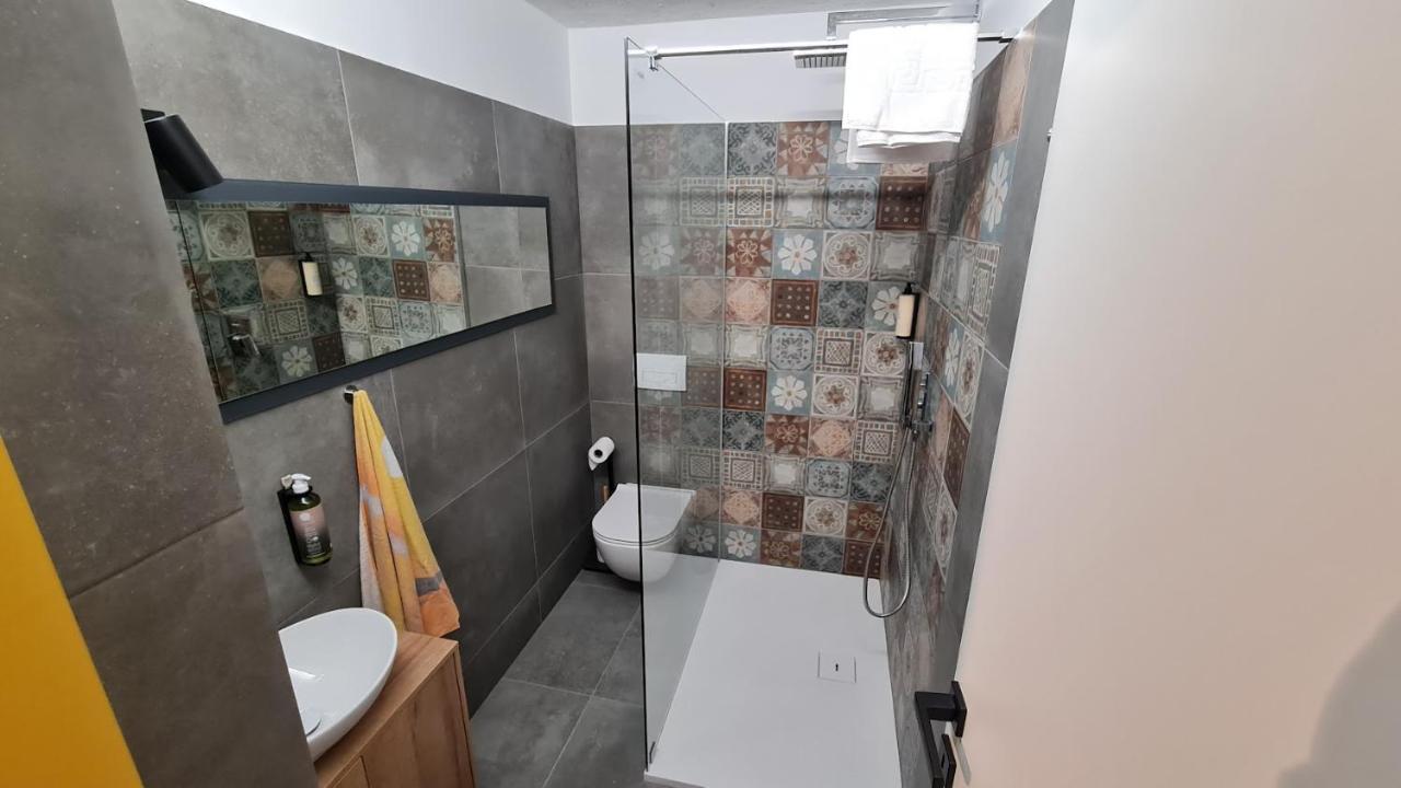 Hisa Kapis With Hot Tube Apartamento Koper Exterior foto