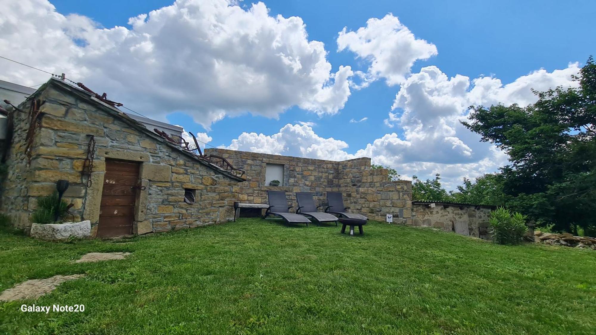 Hisa Kapis With Hot Tube Apartamento Koper Exterior foto
